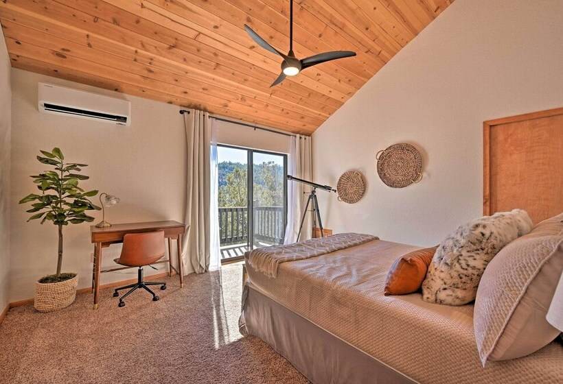 Airy Pine Escape W/ Pool Table, Near Hiking!
