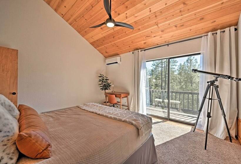 Airy Pine Escape W/ Pool Table, Near Hiking!