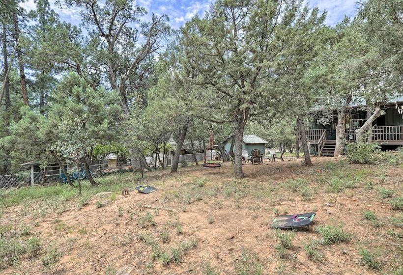 Bright Pine Cabin: Direct Trail Access & Deck!