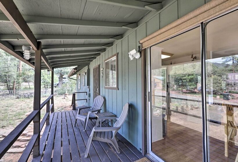 Bright Pine Cabin: Direct Trail Access & Deck!