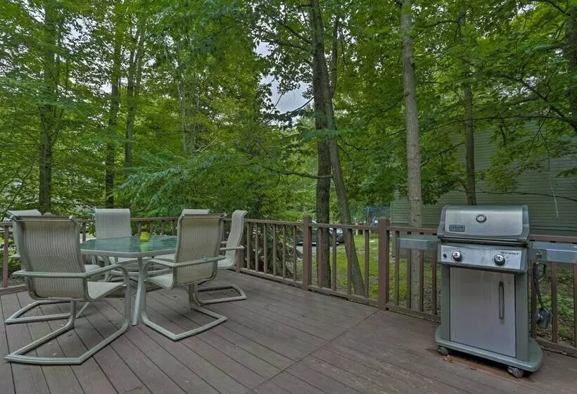 Charming Arrowhead Lake Cabin W /hammock, Deck!