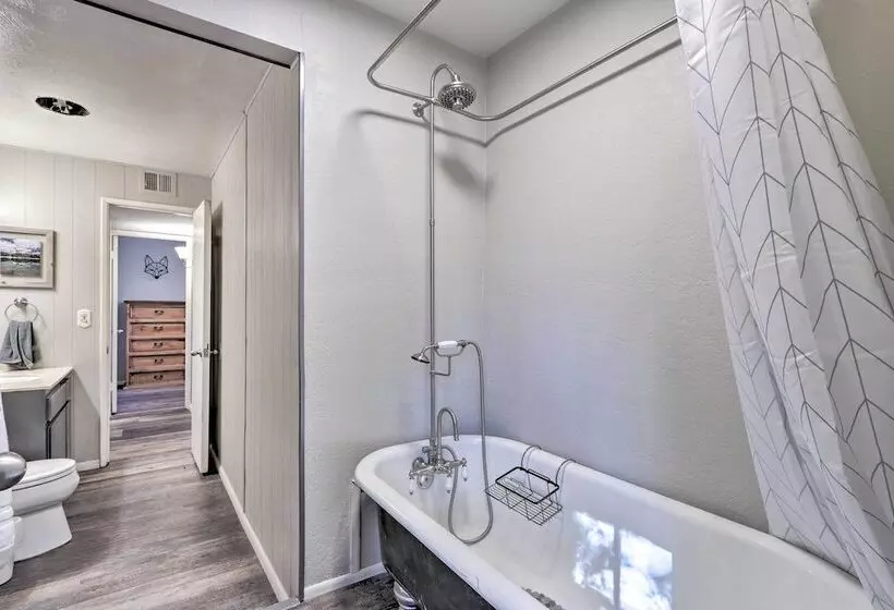 Charming Cottage With Tonto National Forest Views!