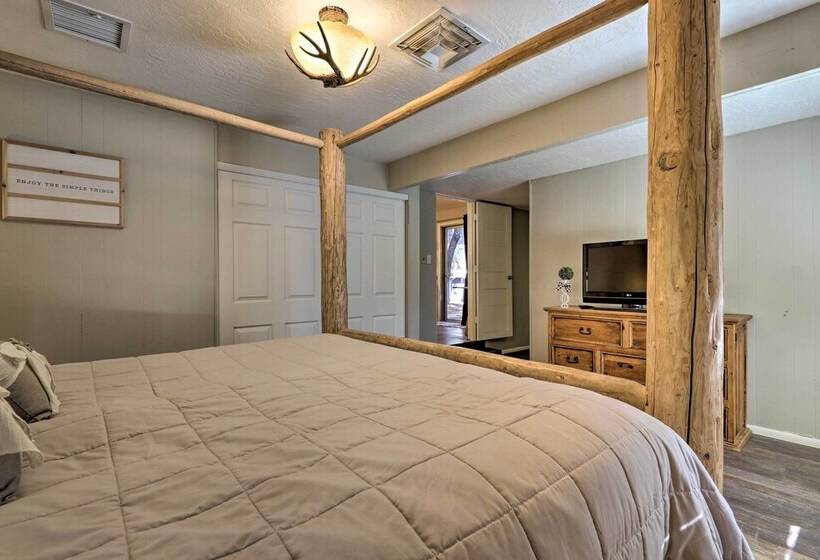 Charming Cottage With Tonto National Forest Views!