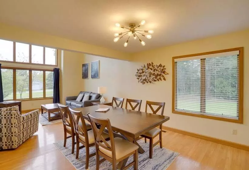 Coloma Escape: Pool, Hot Tub < 1 Mi To Lake!