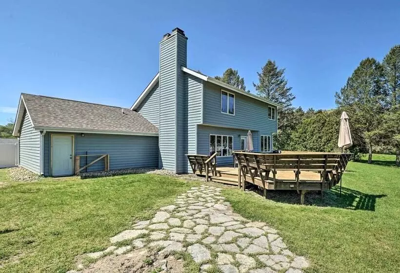 Coloma Escape: Pool, Hot Tub < 1 Mi To Lake!