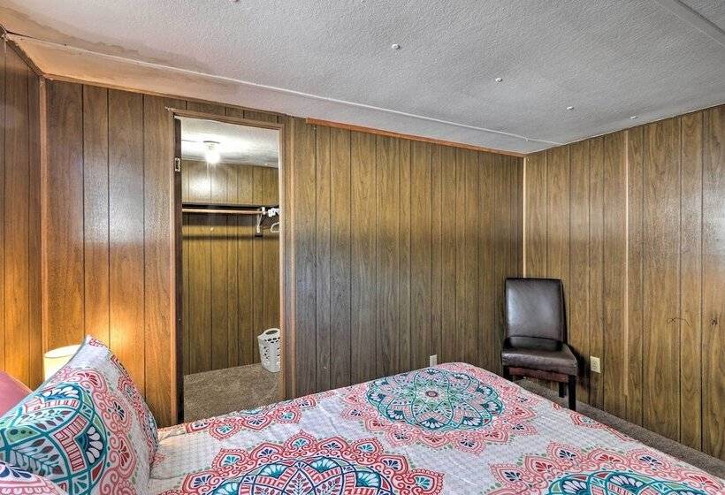 Cozy Cabin Retreat W/ Onsite Trail Access!