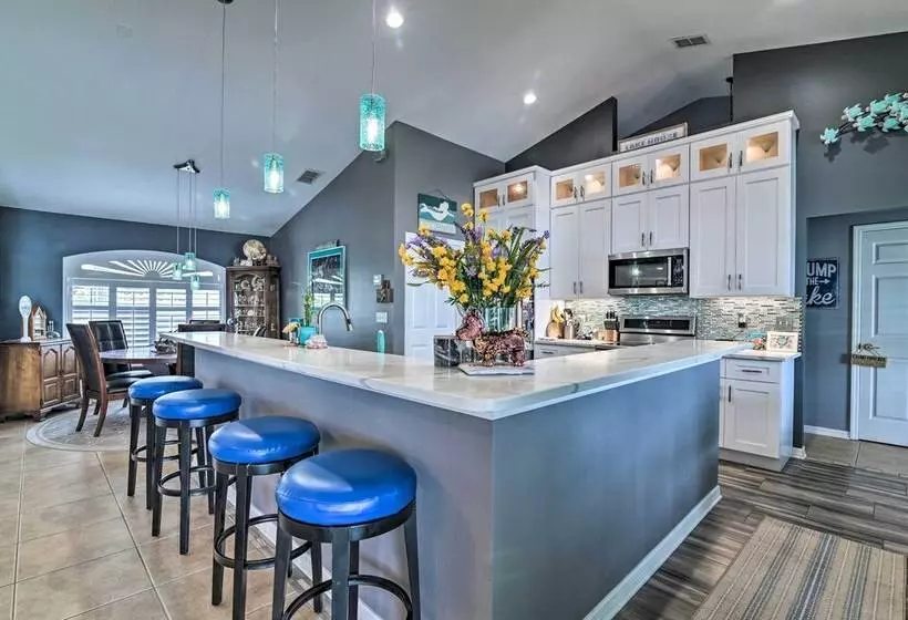 Florida Family Home W/ Dock On Saw Mill Lake!