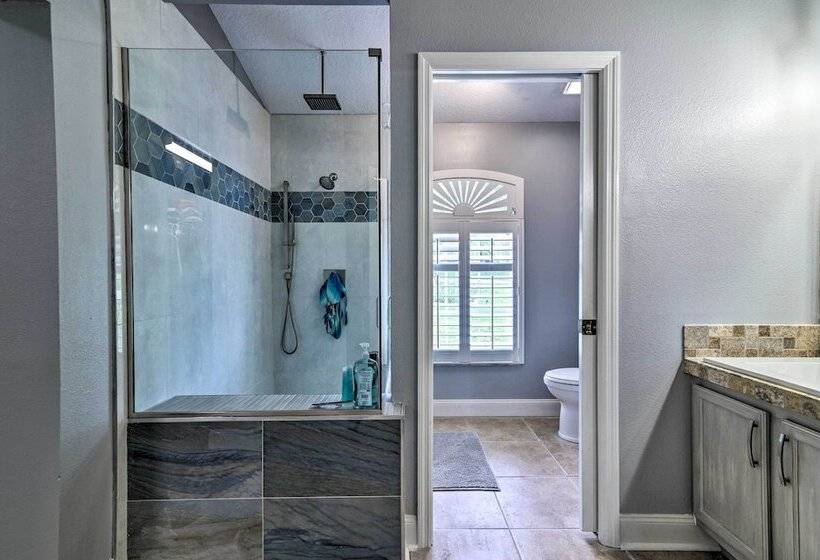 Florida Family Home W/ Dock On Saw Mill Lake!