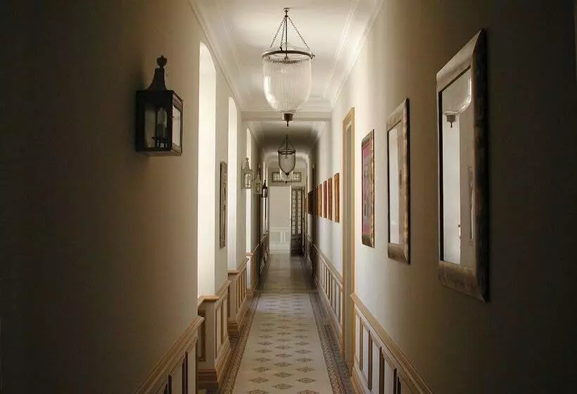 Hotelli Château Marojallia