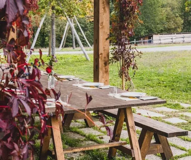 Maaseutuhotelli Oasy