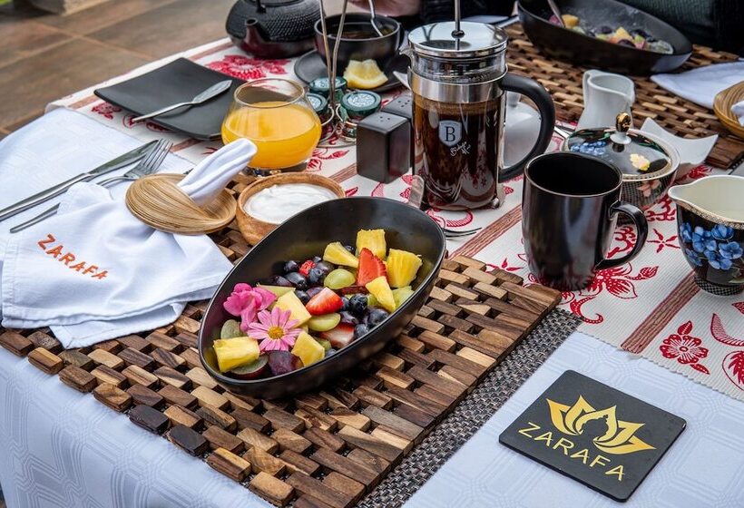 Отель The Zarafa