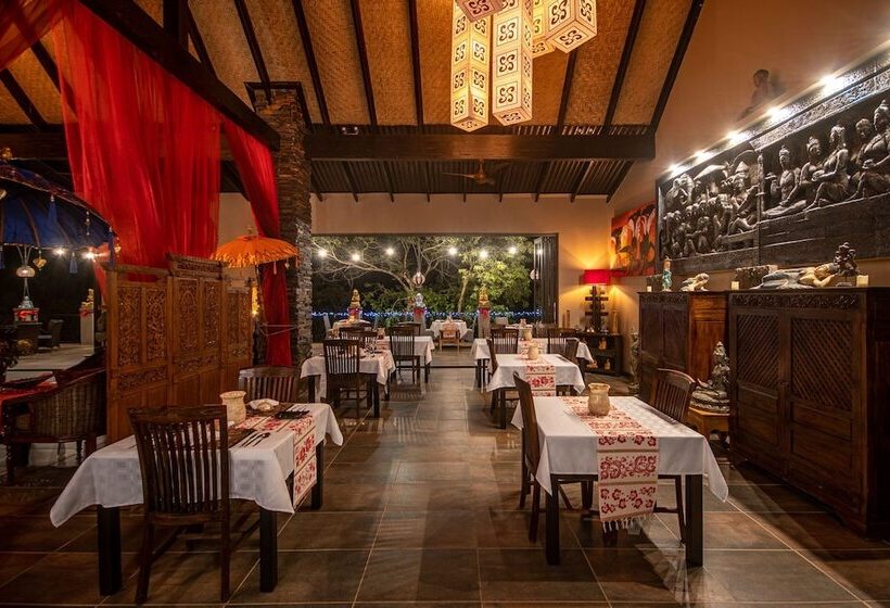 Отель The Zarafa