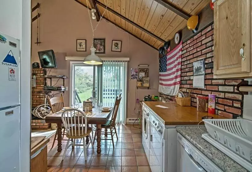 Hunter Hideaway W/ Yard & Deck: 3 Mi To Ski Slopes