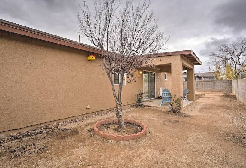 Kid Friendly Kingman Home Near Parks & Dining