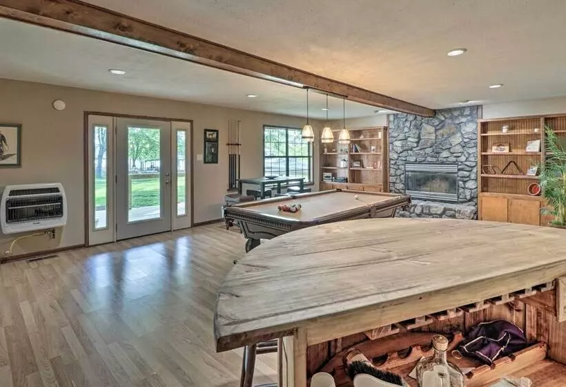 Lake Hamilton Home W/ Dock: 8 Mi To Hot Springs Np