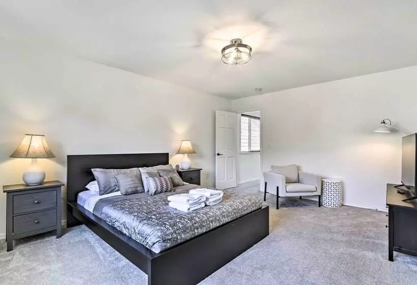 Lovely Vancouver Home < 18 Mi To Portland!