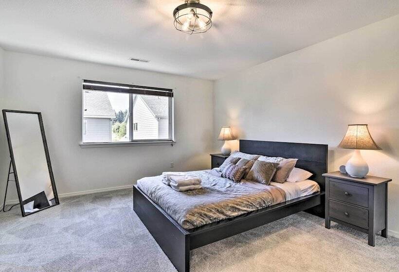 Lovely Vancouver Home < 18 Mi To Portland!