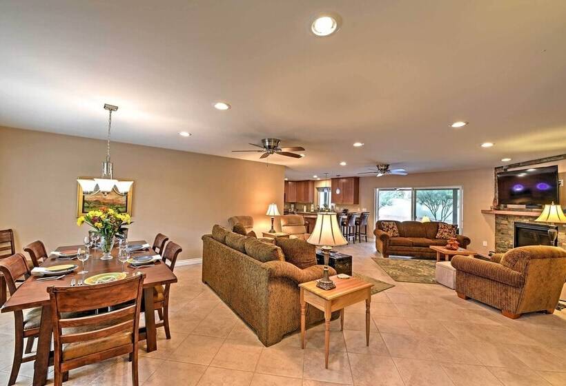 Lovely Phoenix Home W/ Expansive Patio & Fire Pit!