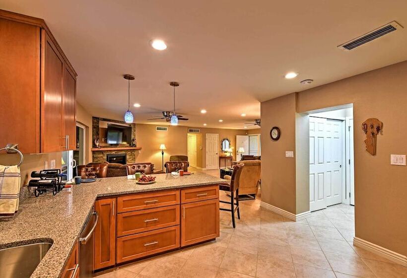 Lovely Phoenix Home W/ Expansive Patio & Fire Pit!