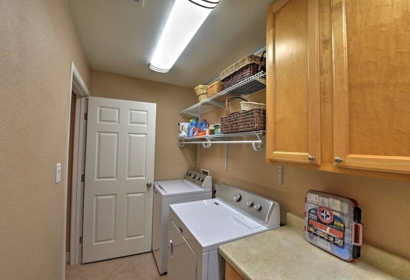 Lovely Phoenix Home W/ Expansive Patio & Fire Pit!