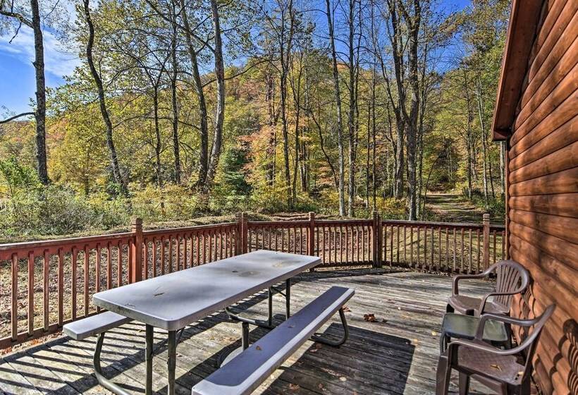 Rural Cabin Hideaway W/ Fire Pit & Mtn Views!