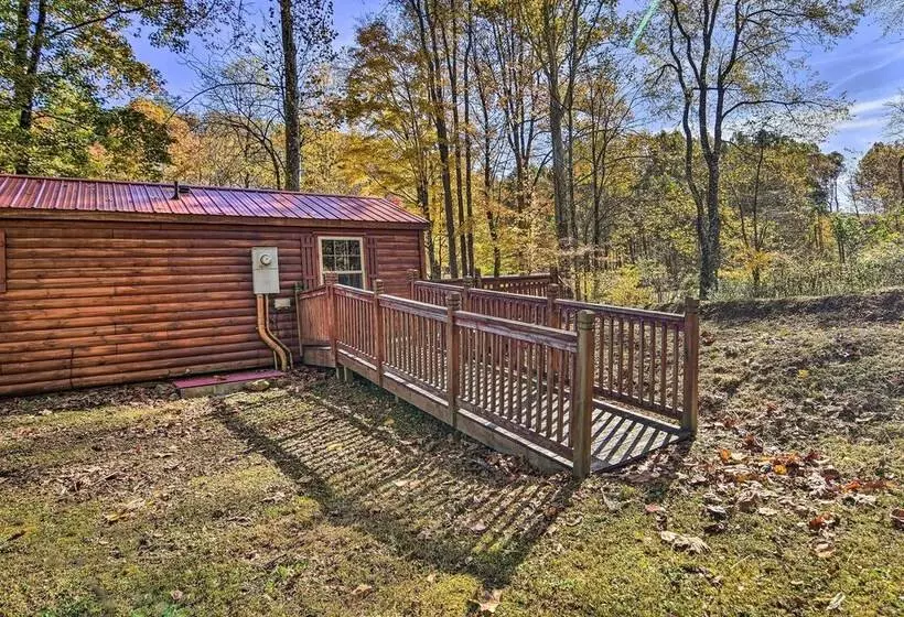 Rural Cabin Hideaway W/ Fire Pit & Mtn Views!