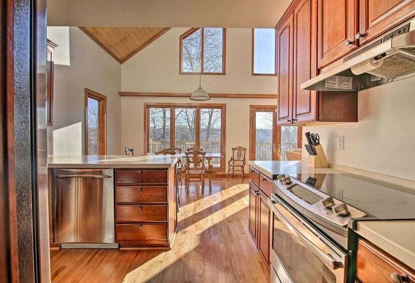 Secluded Hilltop Columbia Home W/ Deck + Views!