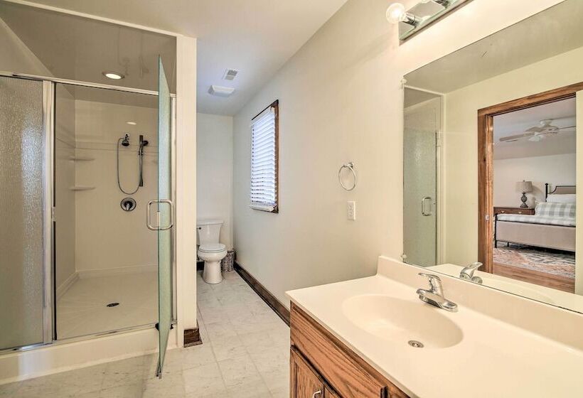 Secluded Hilltop Columbia Home W/ Deck + Views!