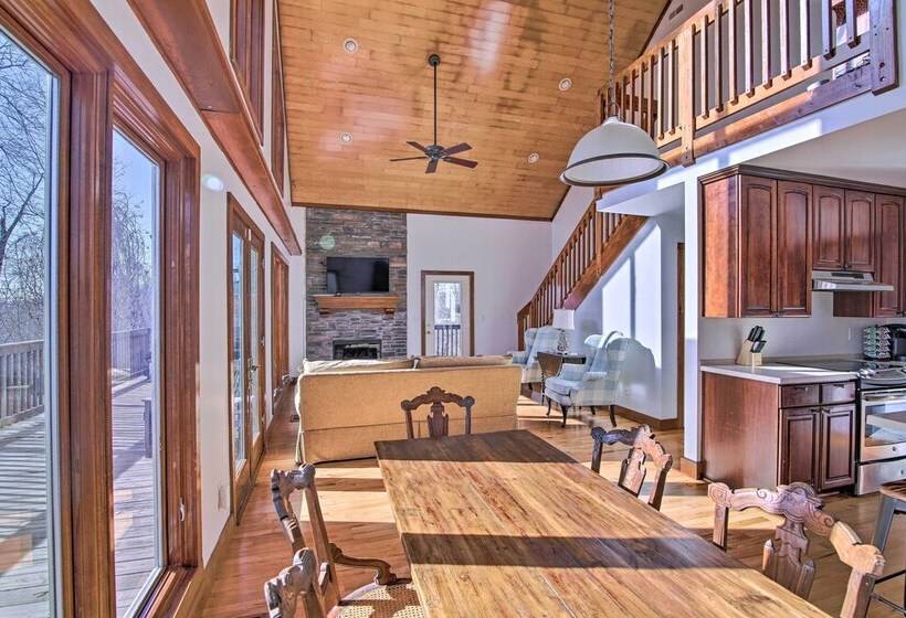 Secluded Hilltop Columbia Home W/ Deck + Views!