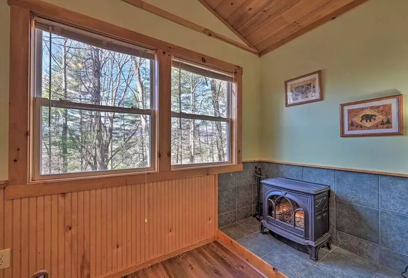 Secluded Nantahala  Gone Hunting  Cabin W/ Hot Tub