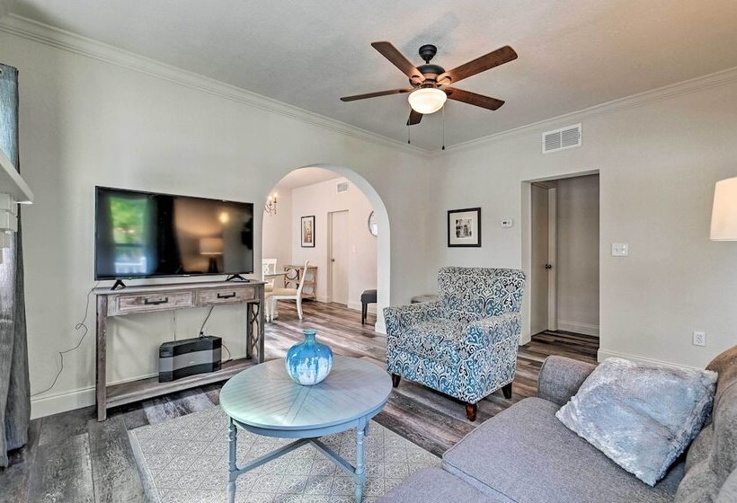 Walk To Dtwn: Winter Garden Home W/ Patio