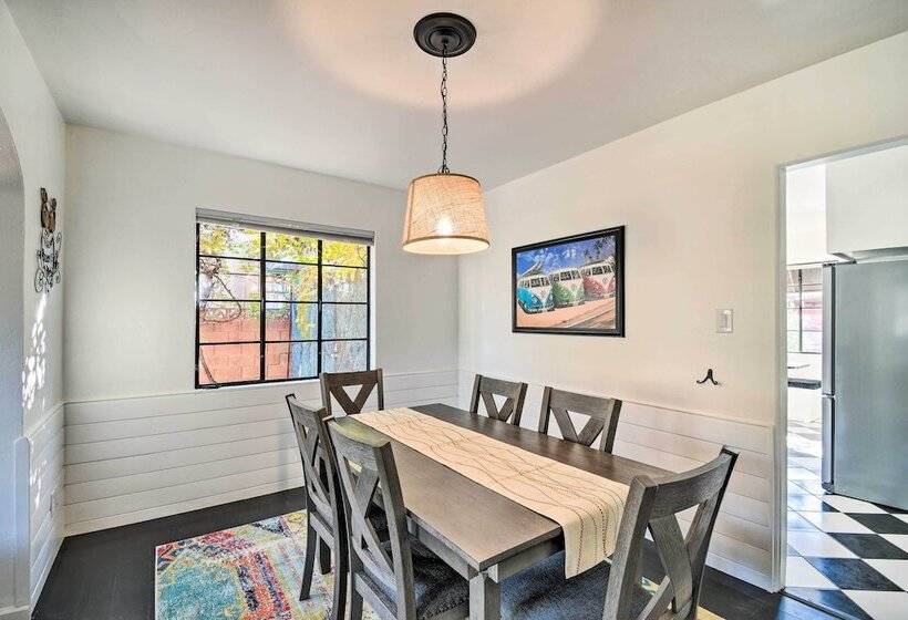 Sun Lit Phoenix Gem: Backyard Entertainment Patio!