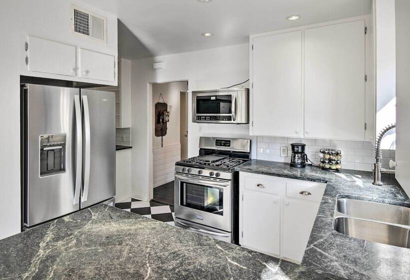 Sun Lit Phoenix Gem: Backyard Entertainment Patio!