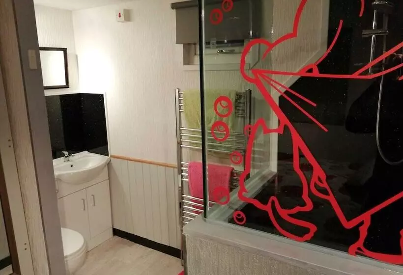 The Cabin Quiet, Relaxing And Dog Friendly