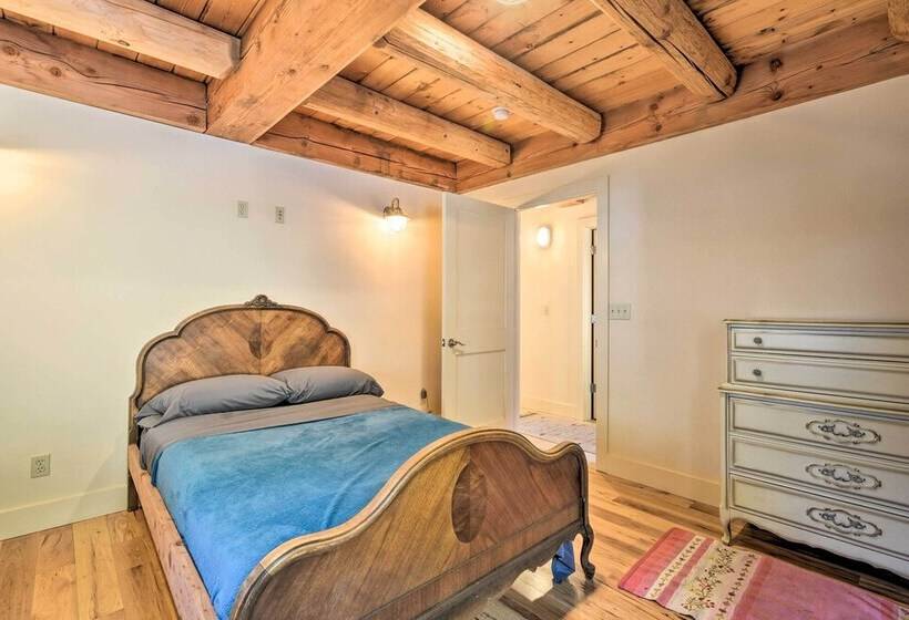 Updated Groveland Cabin W/ Wraparound Deck!