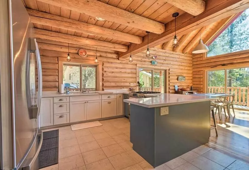 Updated Groveland Cabin W/ Wraparound Deck!