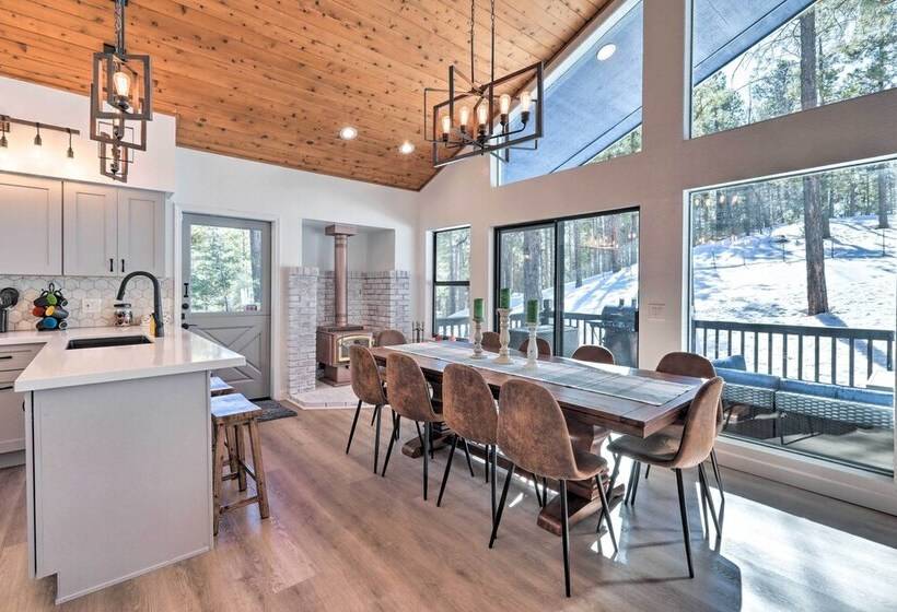 Mtn View Cabin W/ Game Room & Deck In Flagstaff