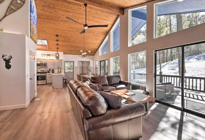 Mtn View Cabin W/ Game Room & Deck In Flagstaff