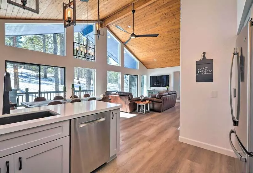 Mtn View Cabin W/ Game Room & Deck In Flagstaff