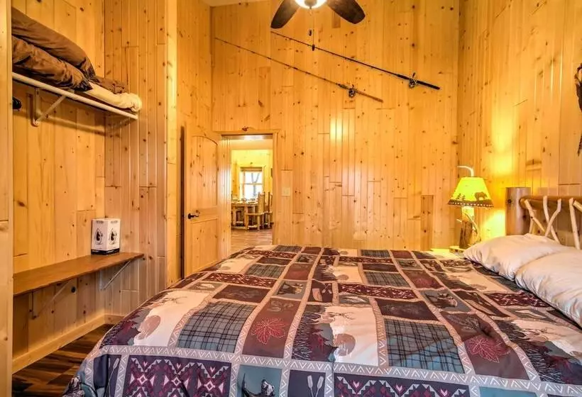 Cabin By The River: Visited By Treehouse Masters!