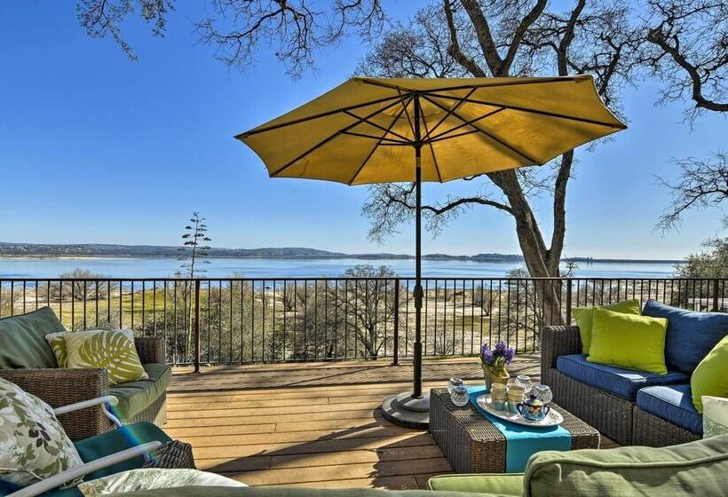 Casa D Amore : Extravagant Lakefront Villa!