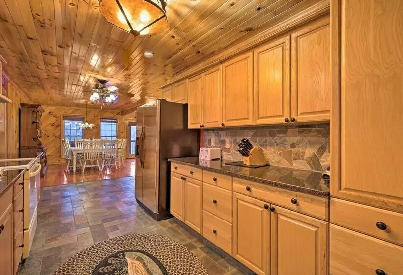 Chic  3bears Cabin  On Watauga Lake W/ Kayaks