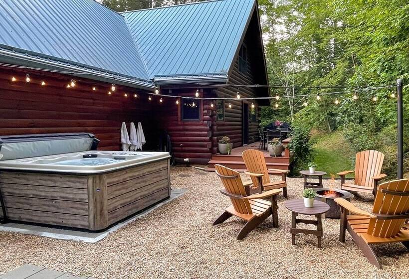 7 Mi To Ski Slopes: Mars Hill Cabin W/ Hot Tub!