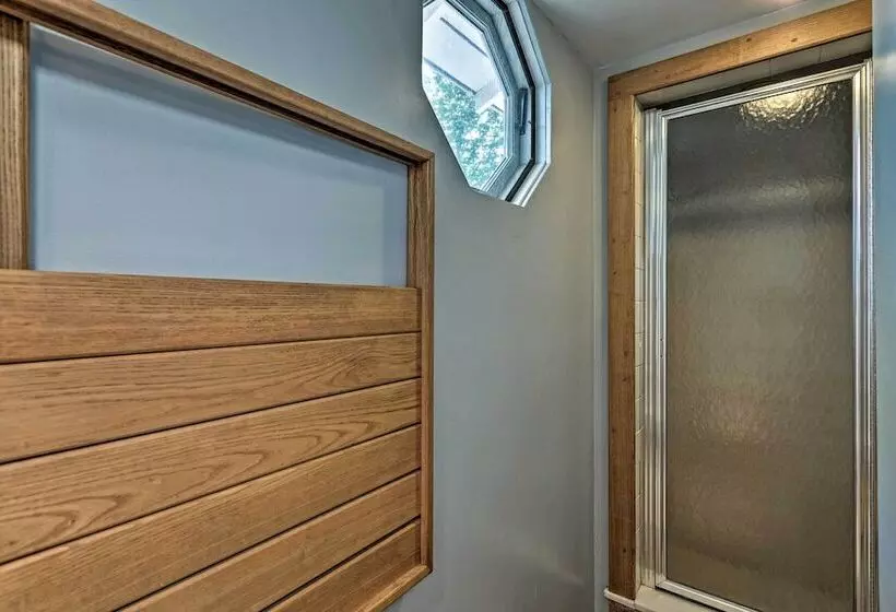 Common Fence Point Cottage W/ Ocean Views!