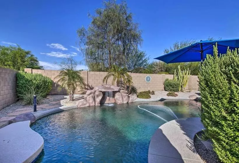 Contemporary Goodyear Refuge W/ Sunny Private Pool