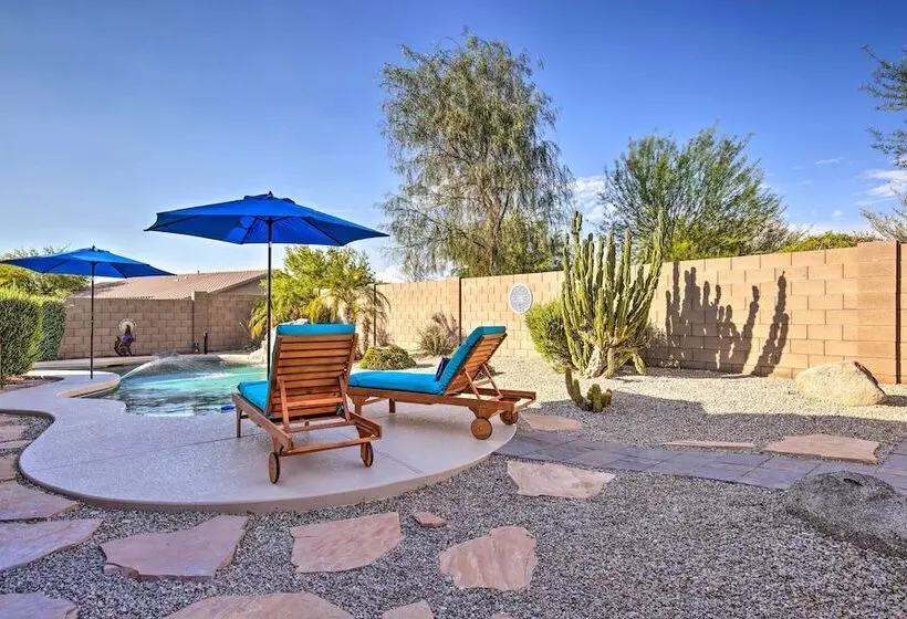 Contemporary Goodyear Refuge W/ Sunny Private Pool