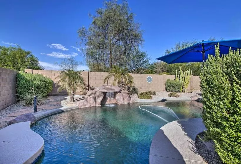 Contemporary Goodyear Refuge W/ Sunny Private Pool