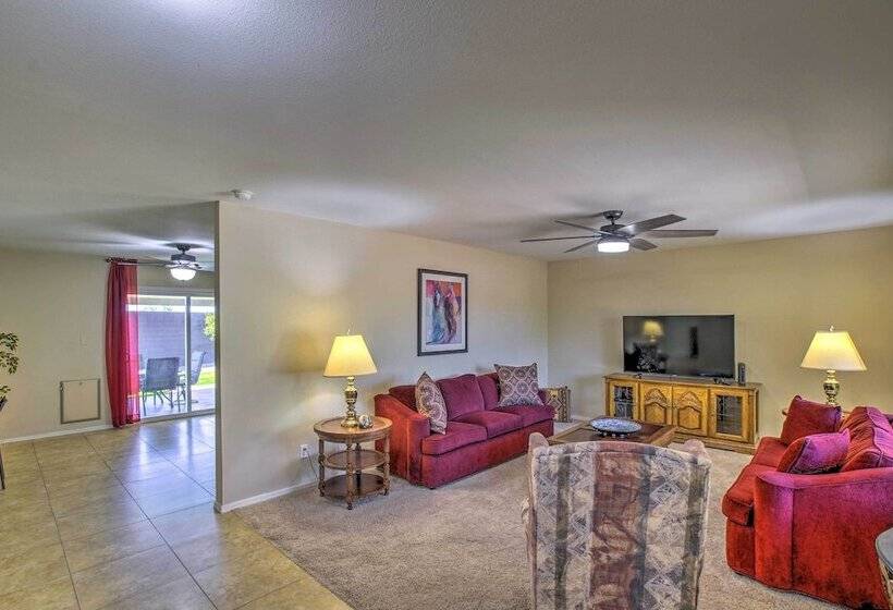 Pet Friendly Arizona Escape: Golf & Hike Nearby!