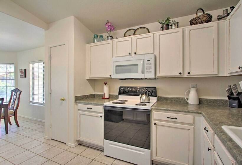 Surprise Escape W/ Heated Pool, Patio & Grill!