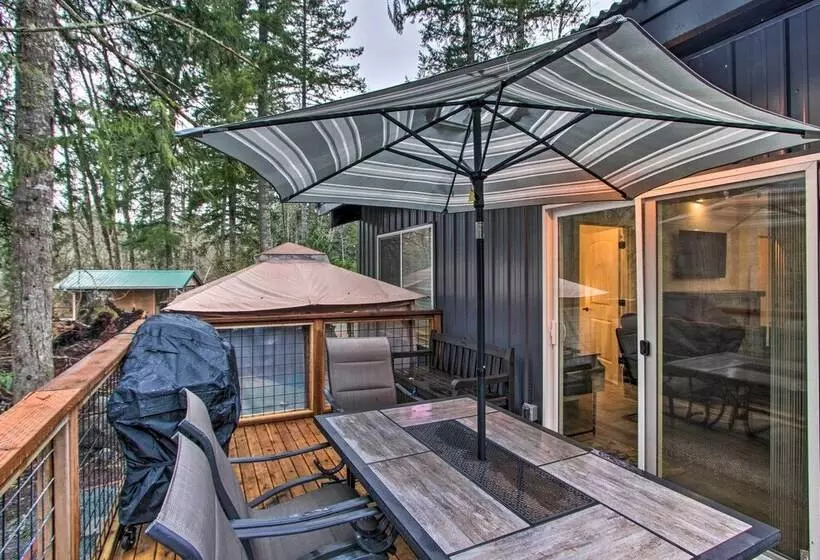 Home W/ Hot Tub < 5 Miles To Rainier National Park